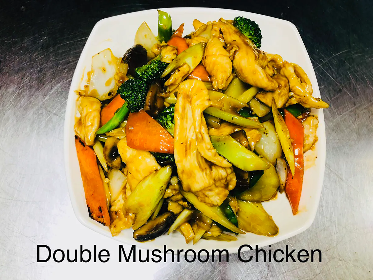 Double Mushroom Chicken at Chan's Restaurant，a Chinese Restaurant in Brookings
